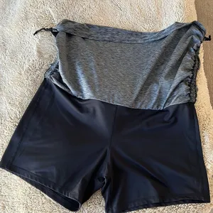 The Great Brisas Athletic Skort black and gray, cinches at sides, great for running thumbnail 6