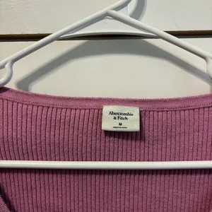 Abercrombie Pink Clasp Bodysuit thumbnail 6