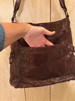 Charles David Distressed Dark Brown Leather Shoulder Bag thumbnail 2