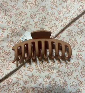 Boutique Hair Clip thumbnail 1