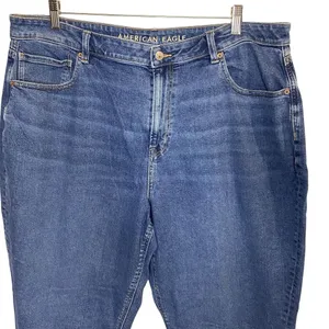 American Eagle Mom Jeans Women's Size 18 Blue Medium Wash‎ High Rise Stretch thumbnail 2
