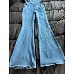 WILDGAT Denim Jumpsuit Medium Wash Short Sleeve Flare Leg Zip Front Blue Small thumbnail 9