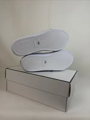 GUESS Women's Loven Casual Lace-Up Sneakers White Gold New in Box thumbnail 4