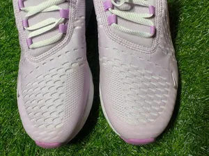Nike Air Max 270 pink, silver and clear women’s 8.5 thumbnail 4