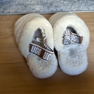 Ugg Fluff Yeah Slides thumbnail 4