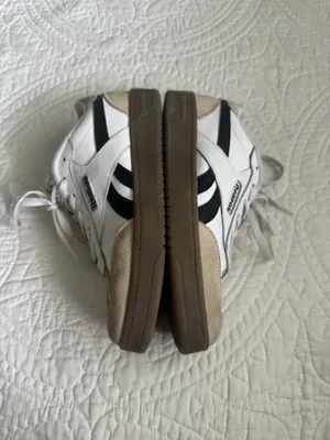 Reebok Classic Women’s Sneakers thumbnail 6