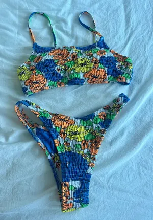 Amazon Floral Bikini Set thumbnail 1