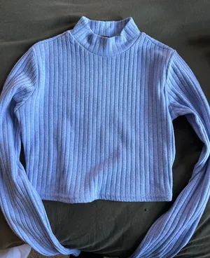 Forever 21 Turtleneck Crop Sweater thumbnail 1