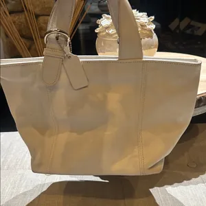 Coach White Leather Shoulder/ Mini Tote Bag No B 8P-4133 thumbnail 2