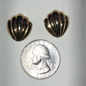 Gold Tone Vintage Boho Shell Earrings thumbnail 3