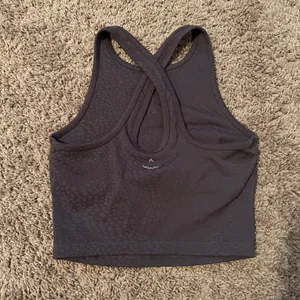 Beyond Yoga ‼️ Studio Cropped Tank Top‼️ thumbnail 2