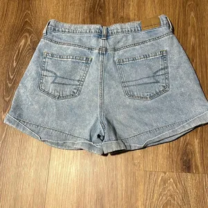 American eagle mom short thumbnail 2