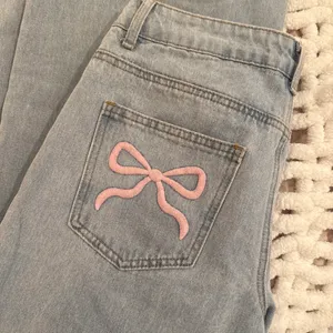 Edikted Jeans thumbnail 2