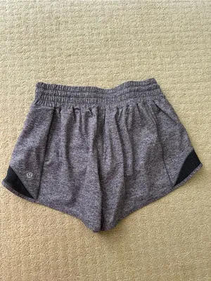 Lululemon Hotty hot high rise 2.5 thumbnail 2
