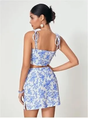 WDIRARA Blue White Floral 2 Piece Tie Strap Crop Top Mini Skirt Set Small thumbnail 2