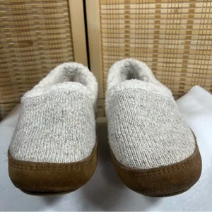 ACORN Slippers, Size: 6 1/2 - 7 1/2 thumbnail 2