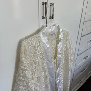 Vintage Alexandra Nicole Bridal Robe set thumbnail 12