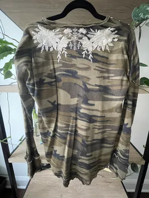 Long Sleeve thumbnail 3