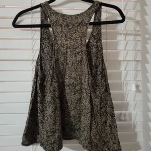 American Rag Cie Black & Gold Floral Print Racerback Tank Top L thumbnail 3