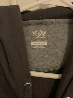 Nike Zip-Up Athletic Jacket thumbnail 2