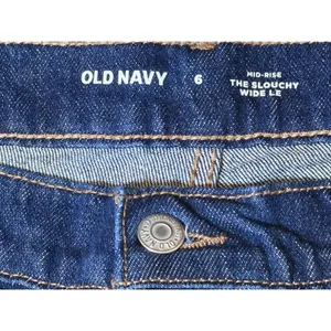 NWT Old Navy Mid-Rise The‎ Slouchy Wide Leg Jeans Dark Wash Button Fly Size 6x30 thumbnail 5