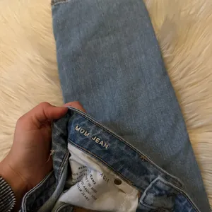 AMERICAN EAGLE Mom Jeans thumbnail 7