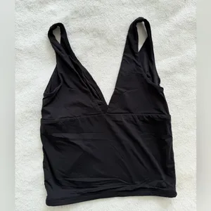 Women’s Black V thumbnail 2