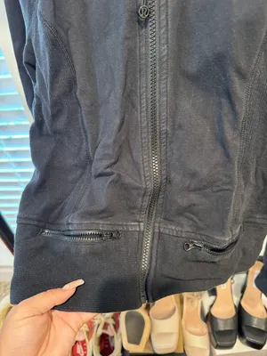 Lululemon Jacket thumbnail 2