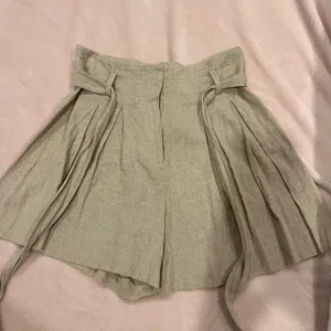 Zara Linen Beige Shorts thumbnail 1
