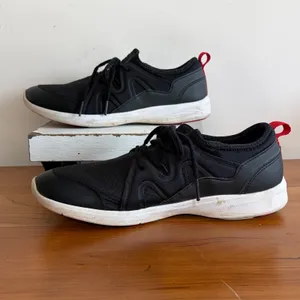 Vionic Storm ASR1724 Black Red Active Walking Sneakers Womens 8.5 thumbnail 2