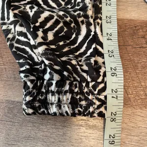 Veronica M Black White Abstract Print Jogger Pants Women's Size S Elastic‎ Waist thumbnail 8
