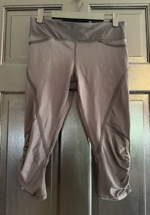 Lululemon crop leggings thumbnail 1