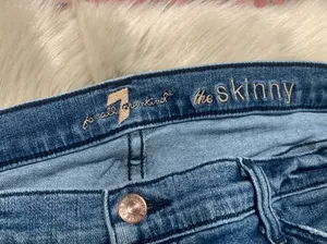 Women’s the Skinny Jeans Size 32 thumbnail 3