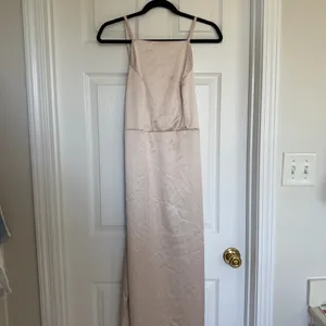 Lulus Kaisley Cream Satin Backless Midi Dress Size Medium thumbnail 3