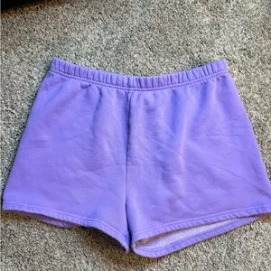Aritzia Tna Cozy Sweatfleece Hi-Rise Shorts thumbnail 2