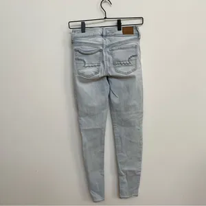 American Eagle Outfitters AEO Women's Super Stretch Light‎ Wash Jeggings Jeans 2 thumbnail 5