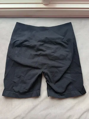 Gymshark Seamless Black Women's Compression Bike Shorts thumbnail 2