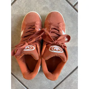 Adidas Campus 00s Amber Tint/Cloud White Suede Low Top Lace-Up Sneaker GY9474 thumbnail 5
