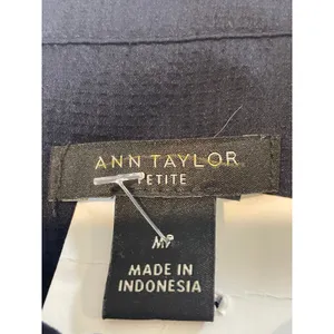 Ann Taylor Petite Top Navy Sleeveless Button Embroidered Size M New With Tag thumbnail 2