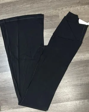 Aerie MEDIUM REGULAR New With Tags OFFLINE Crossover BUTTERSOFT FLARE LEGGINGS thumbnail 16