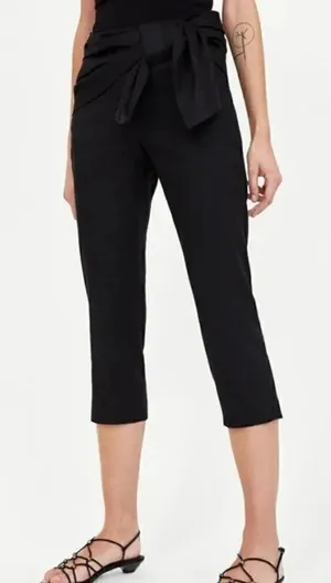 NWT Black Linen Blend Cropped High Waist Pants thumbnail 1