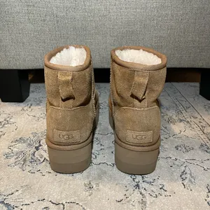 UGG Classic Mini Platform Boots Chestnut thumbnail 9
