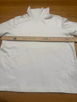 L.L.Bean white turtle neck size large . thumbnail 2