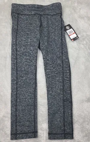NWT‎ Under Armour Womens HeatGear Compression Capri Leggings Gray XSmall 1309652 thumbnail 1