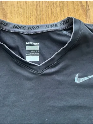 Nike Pro Women Size L Black V-Neck Compression Shirt Fitted NikeFIT Training Tee thumbnail 4