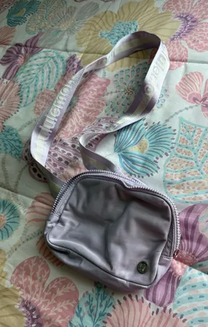 Lululemon Belt Bag thumbnail 1