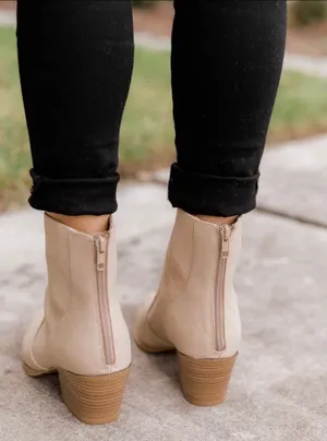 Soda Nude/wheat Western Almond Toe Chunky Heel Ankle Bootie thumbnail 2