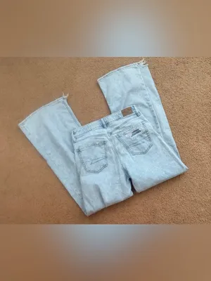 American Eagle Super High-Rise Baggy Wide Leg Jeans thumbnail 2