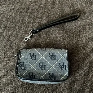 Dooney & Bourke Flap “DB” Wallet Wristlet- approx 6.5”/4.25”/1.25” thumbnail 16