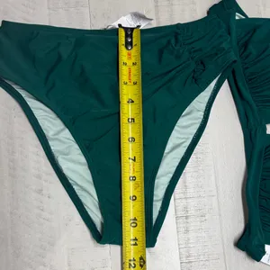 BOGO Cupshe Emerald Green halter top high cut bikini Swim Set thumbnail 3